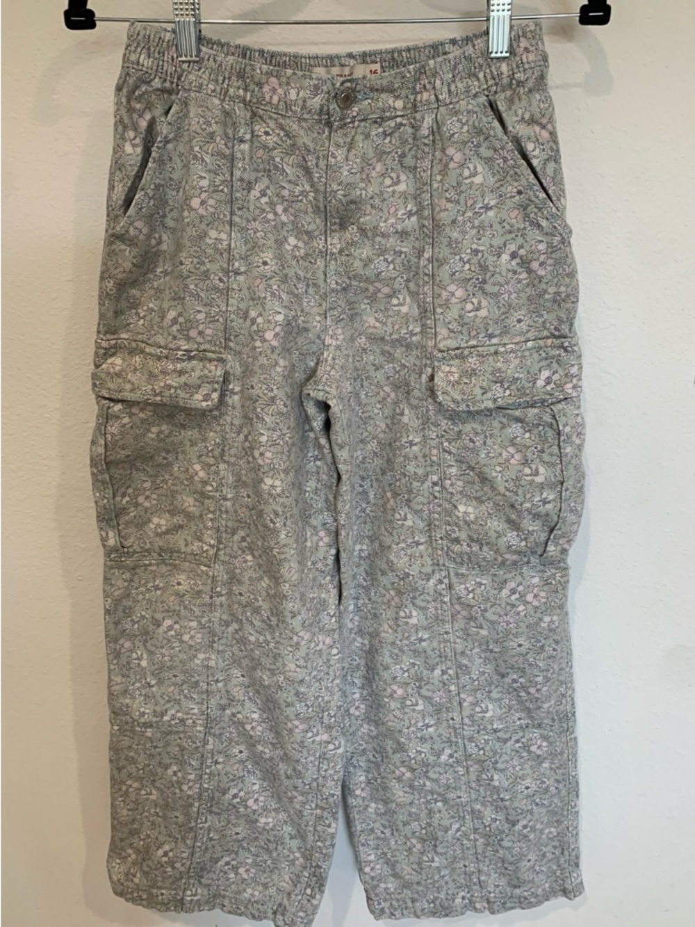 Levi’s Kids Vintage Floral Twill Cargo Pants, High Rise, Baggy Fit, Wide Leg